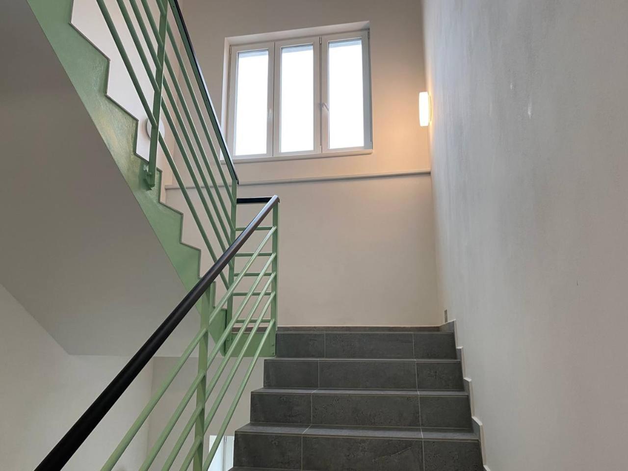 Perla Hradce Apartment Hradec Kralove Bagian luar foto