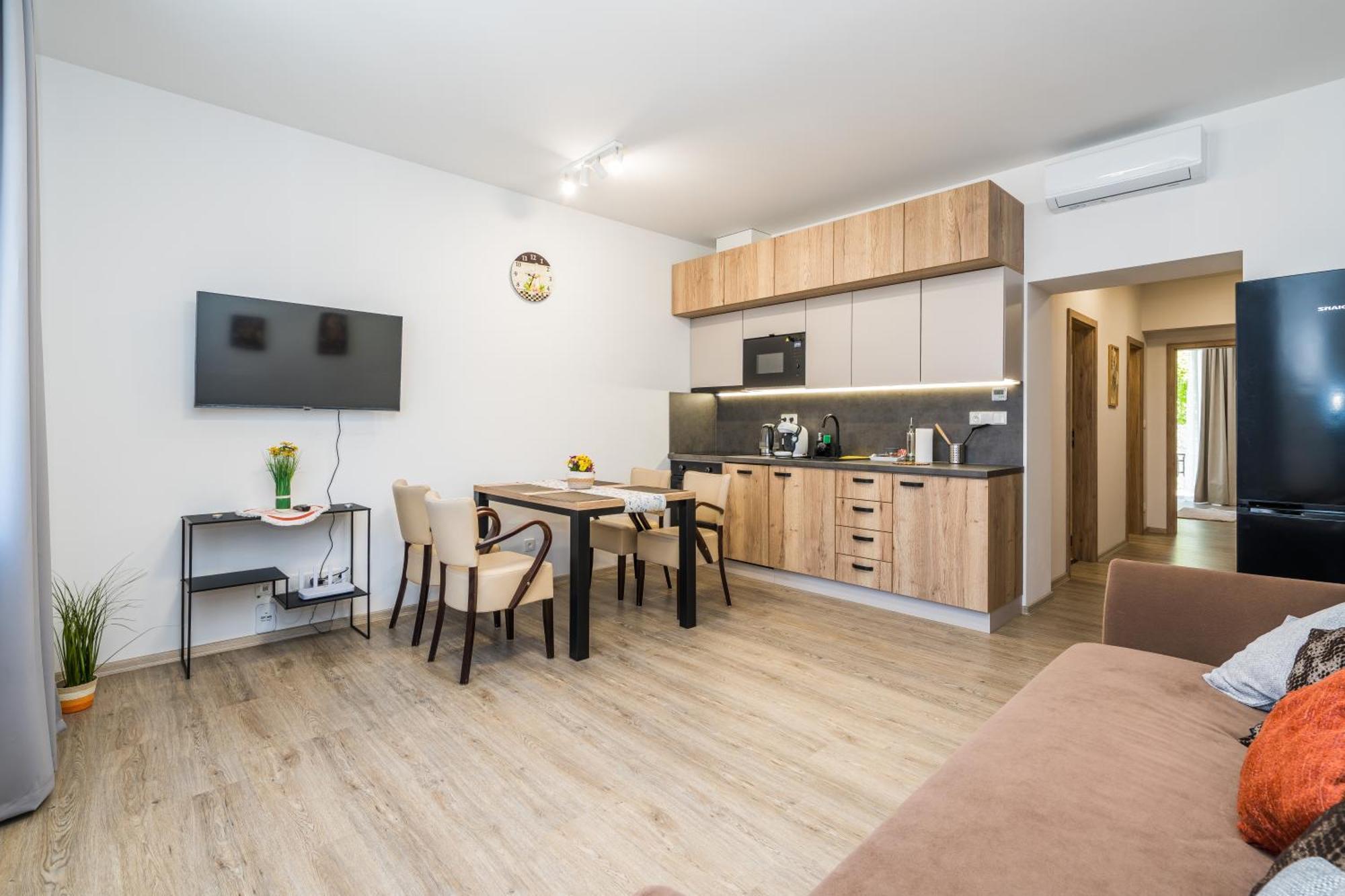 Perla Hradce Apartment Hradec Kralove Bagian luar foto