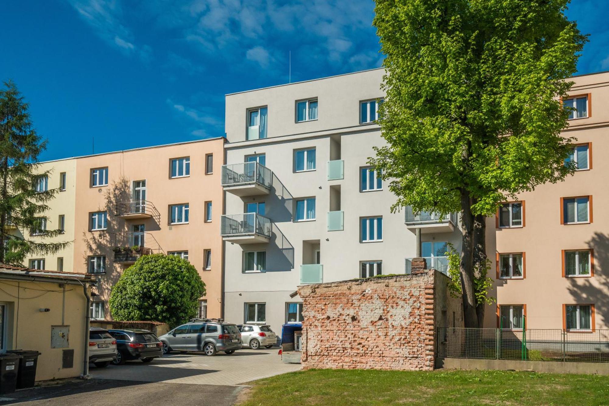 Perla Hradce Apartment Hradec Kralove Bagian luar foto
